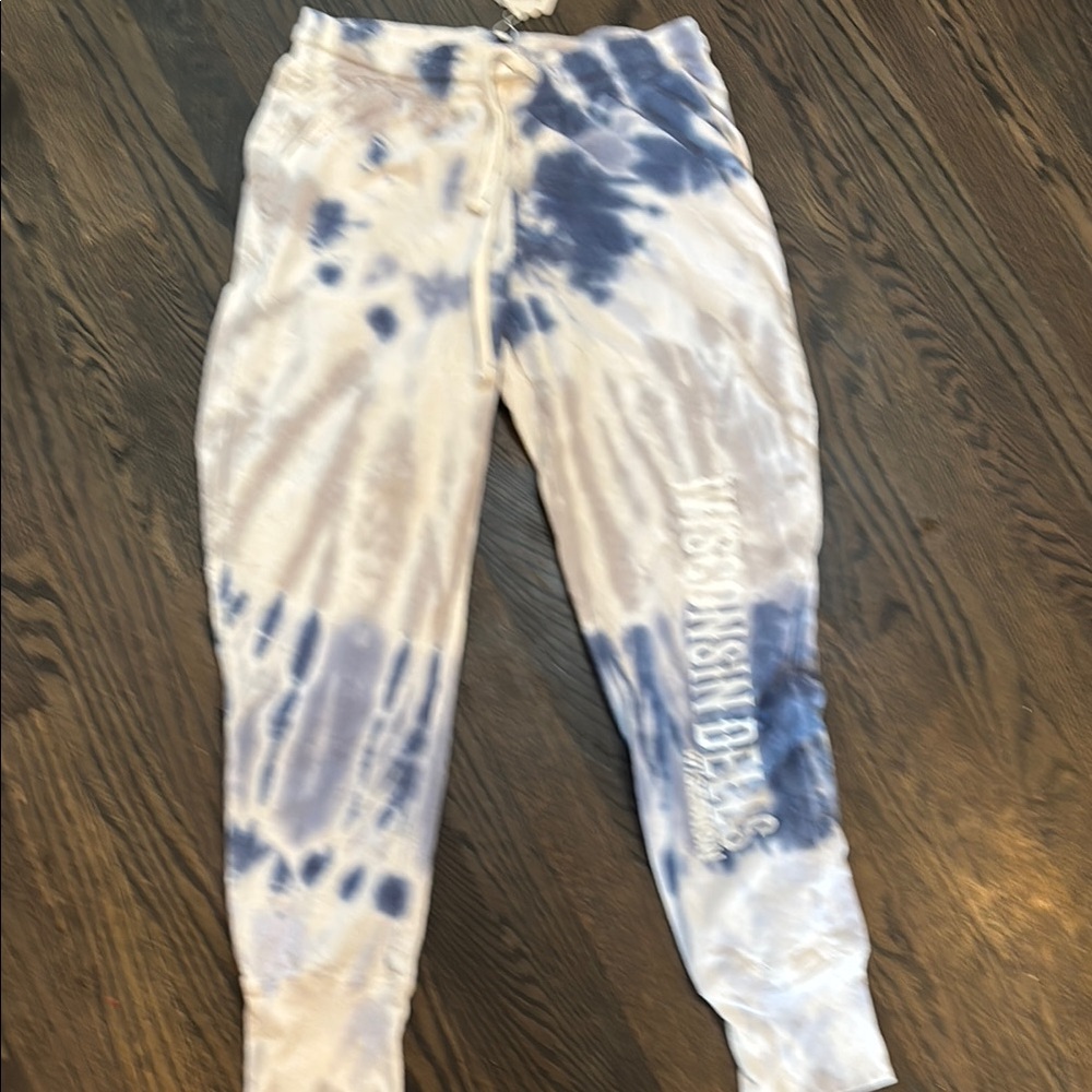 NWT Wisconsin Dells tie dye sweatpants S